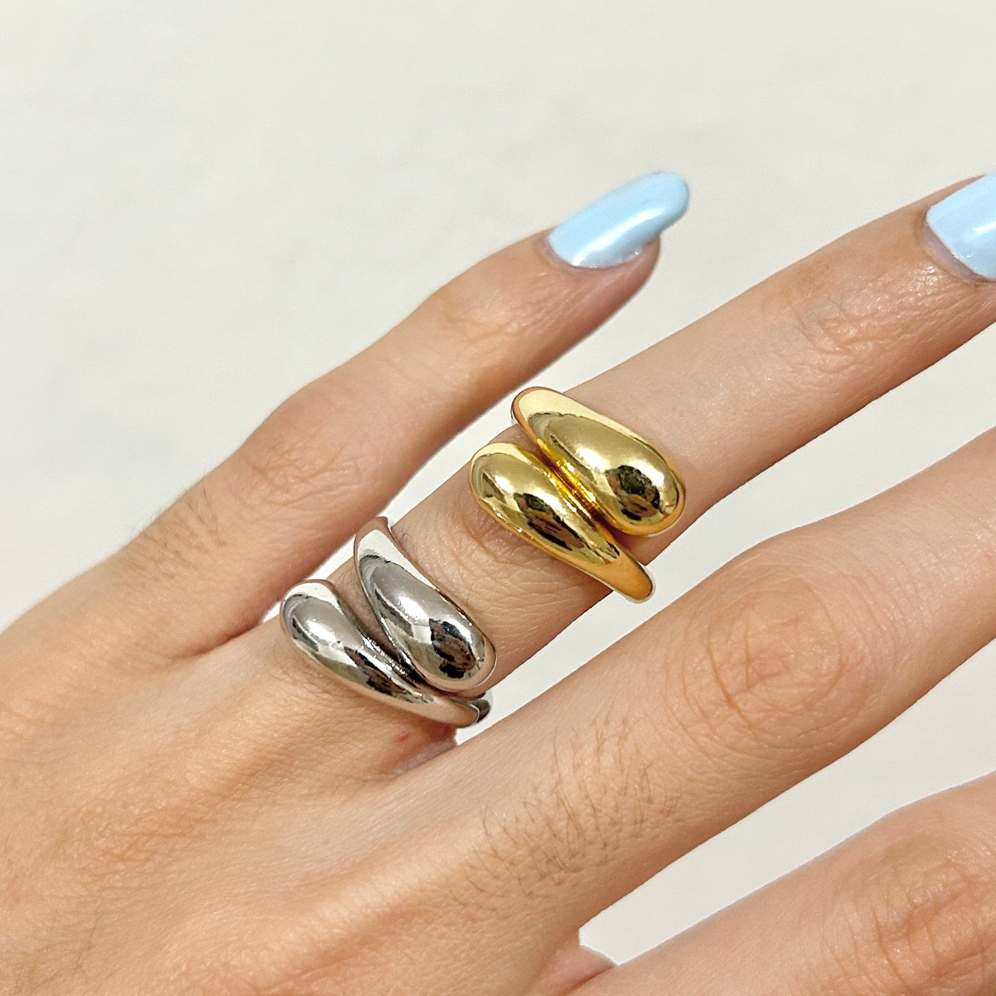 hug ring