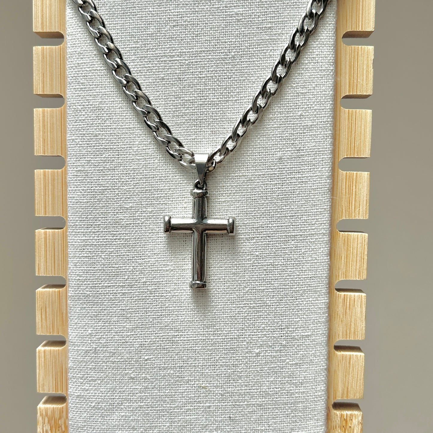 urban creed necklace