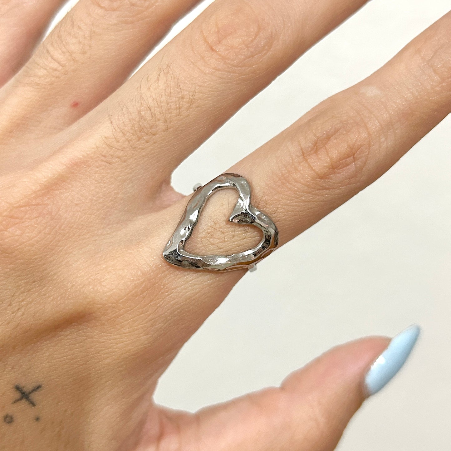 twist heart ring