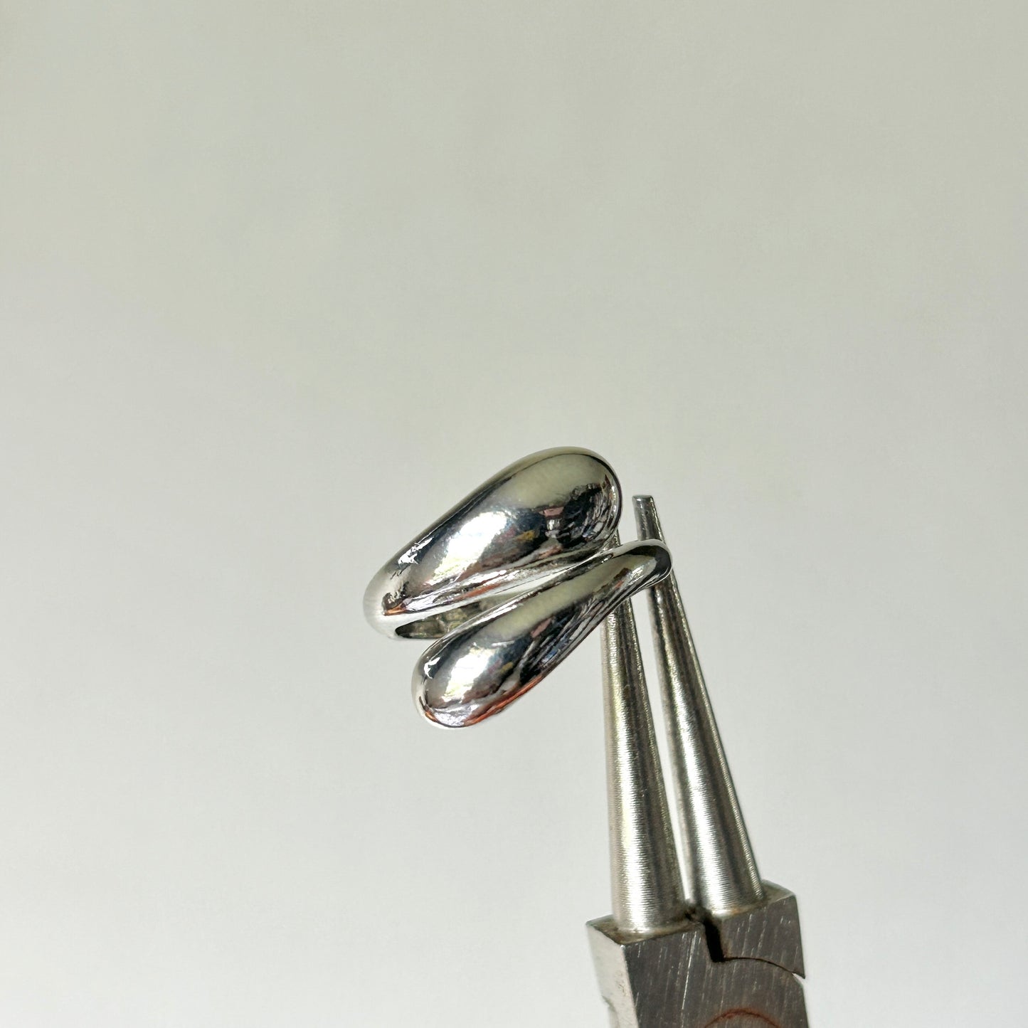 hug ring