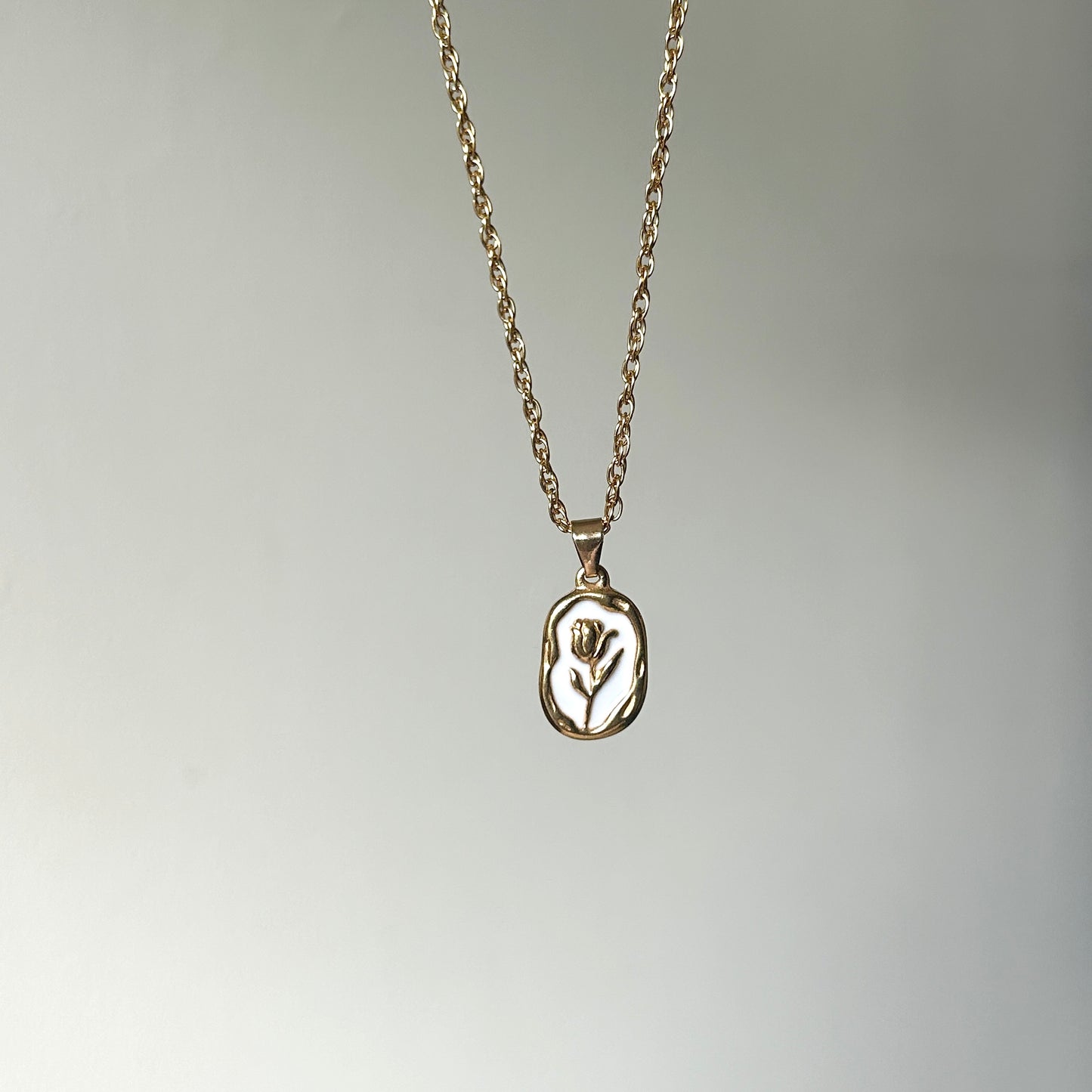rose necklace