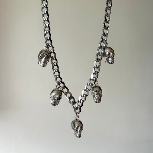 chunky skull necklace