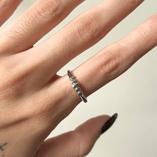 wavy ring