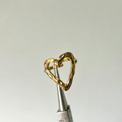 twist heart ring