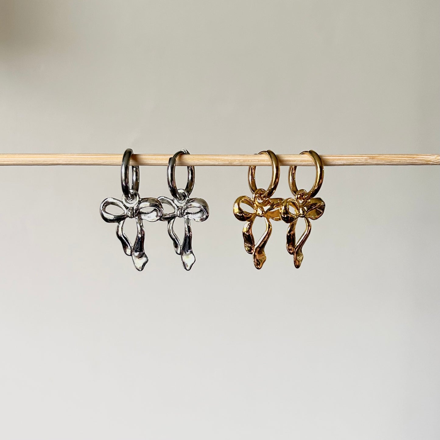 bow earrings