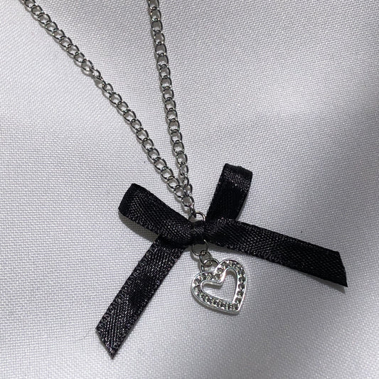 ribbon heart necklace