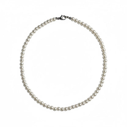 pearly necklace