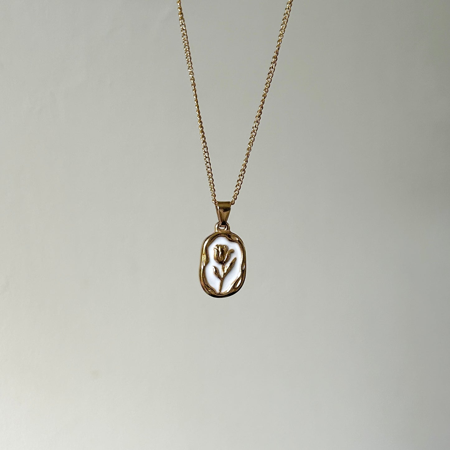 rose necklace
