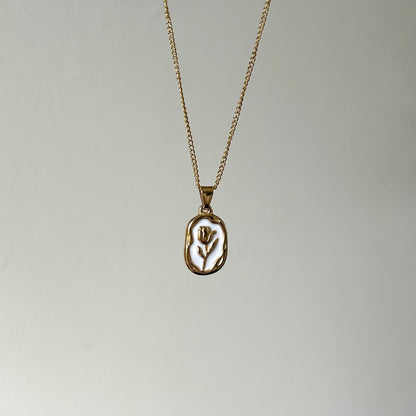rose necklace