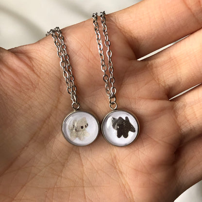 black n white kittens necklaces