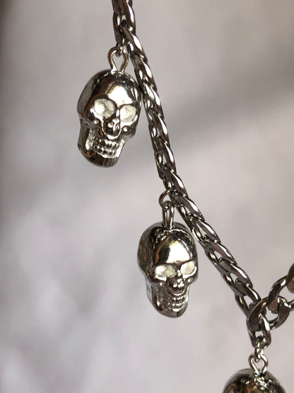 chunky skulls necklace