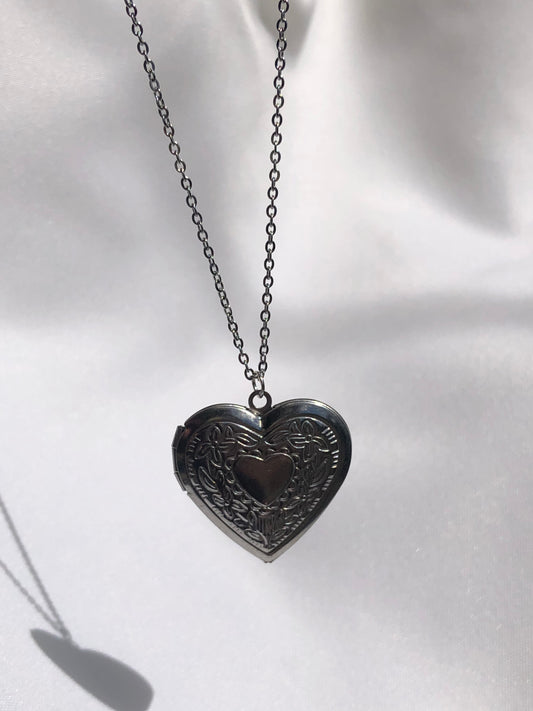 locket love reliquary